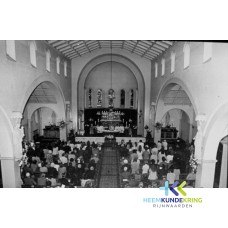 Binnen in de kerk Spijk F00002219